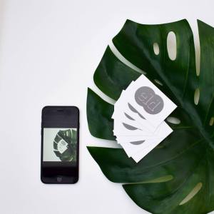 mobile-device-DSLR-social-media-posts-marketing-consultant-bournemouth-christchurch-dorset